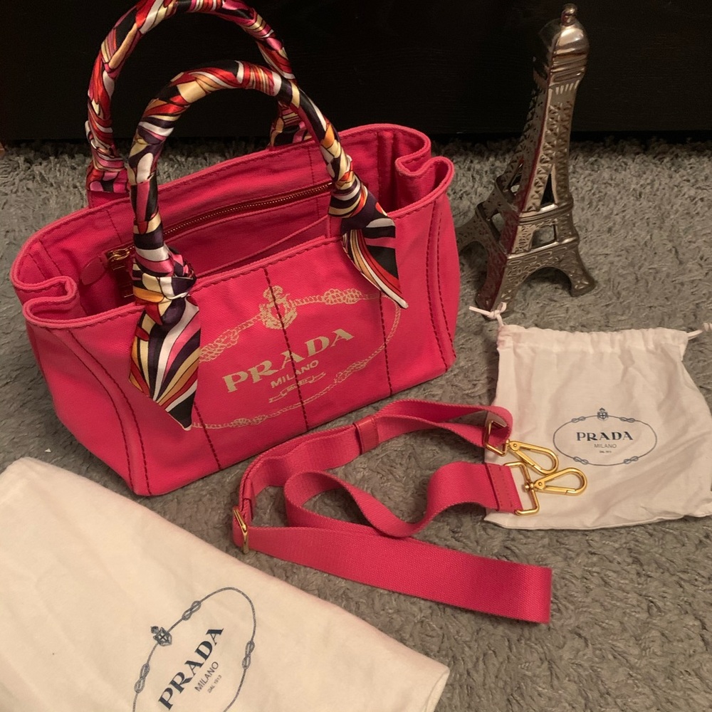 Prada Canapa